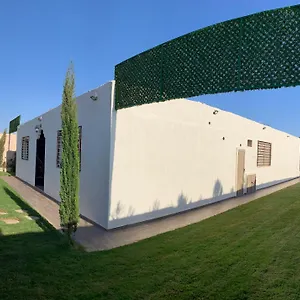 Avec Piscine A Golf Villa